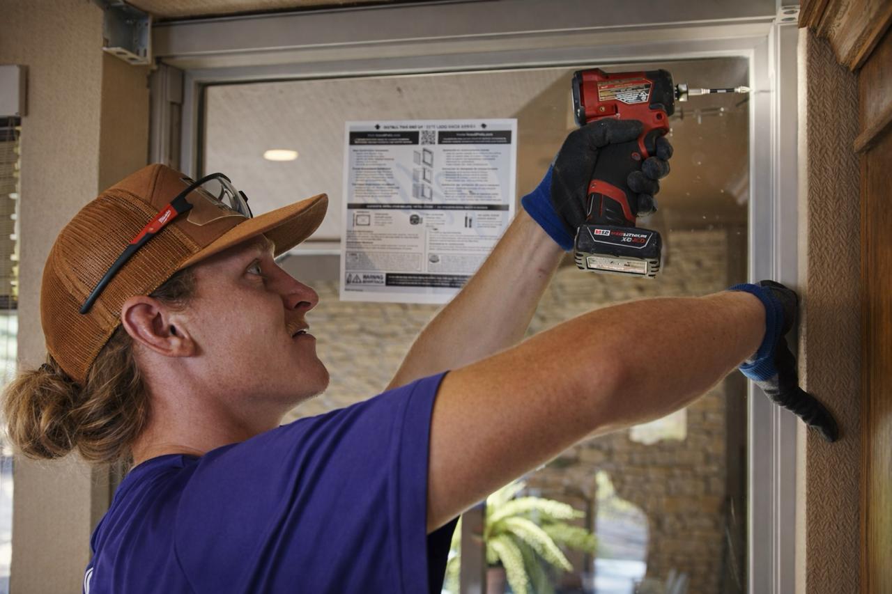 Belle technician completing interior window installation